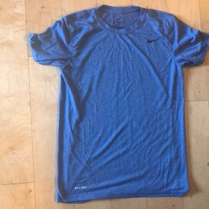 NIKE TEE! Men’s SMALL or Boy’s XL Dri-fit shirt.
